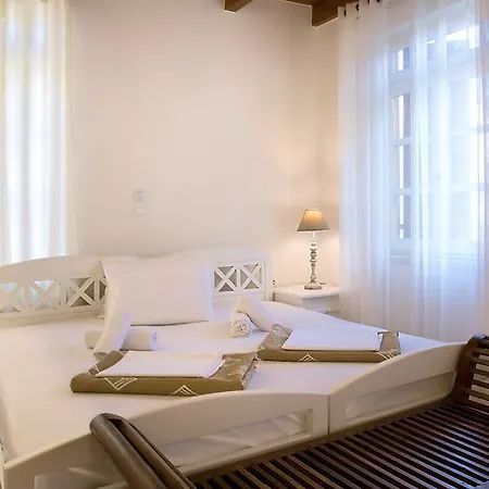 Ontas Traditional Hotel 3*